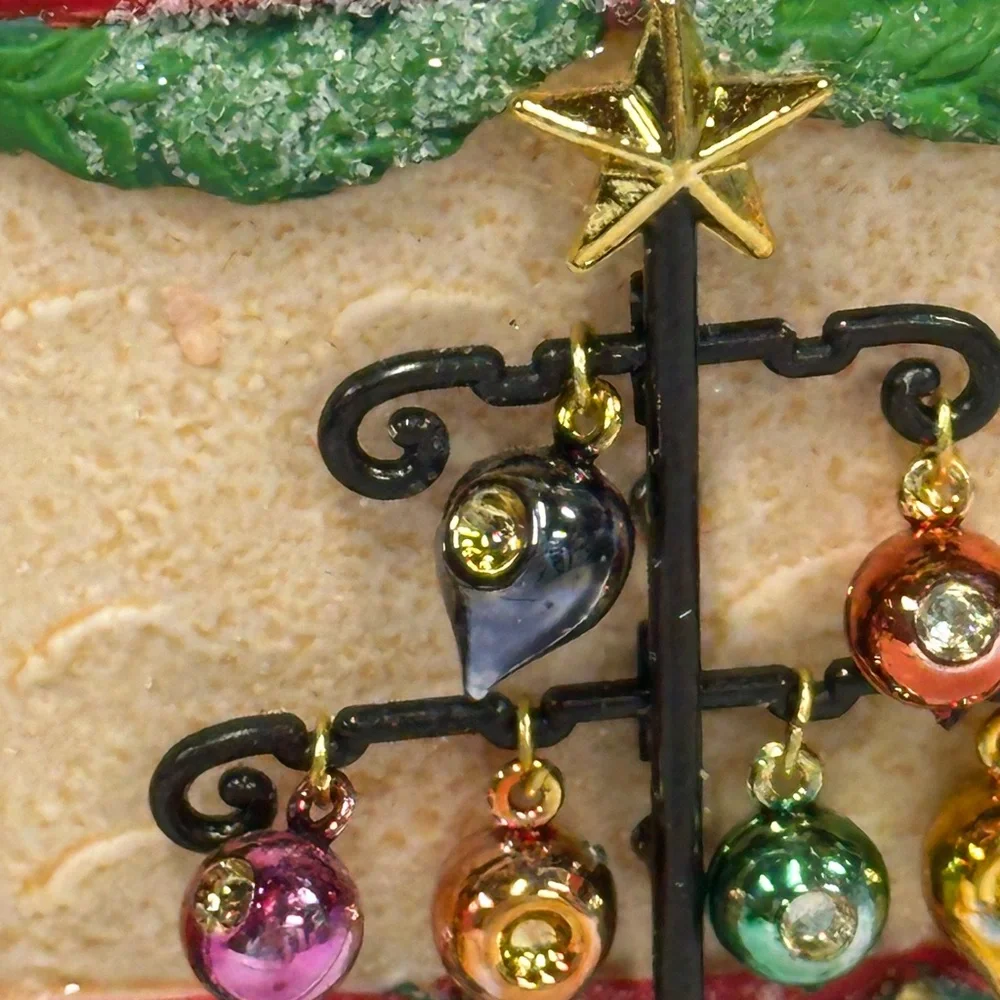 Vintage Heritage Village Collection “ Glass Ornament Works” Village Piece - Picture 3 of 7